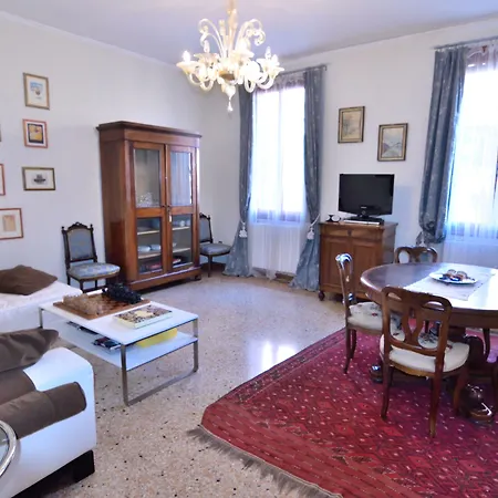 Corte Stupenda דירה *